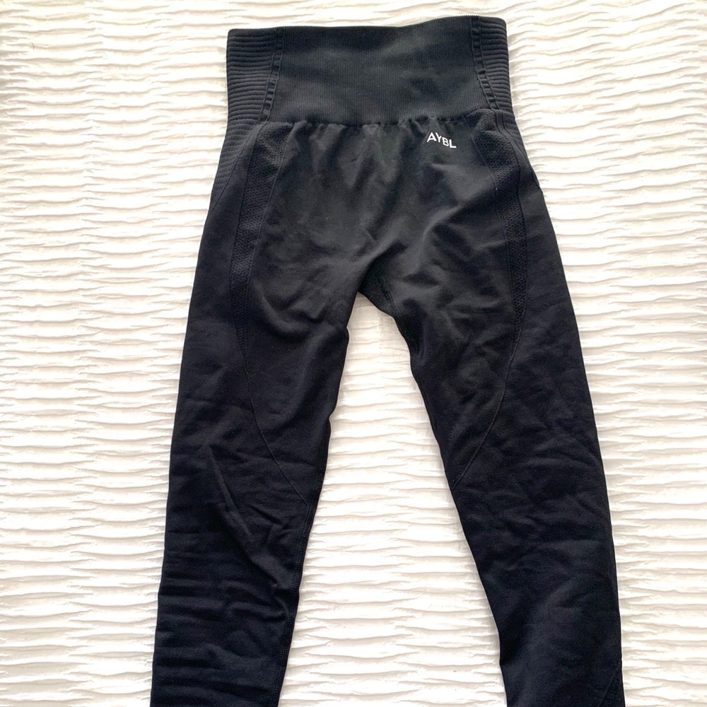 $15 ABYL gym leggings